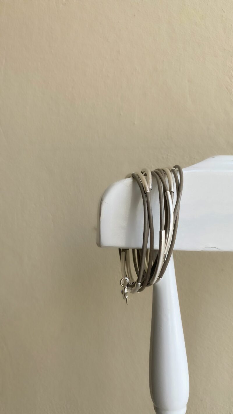 Urban Gypsy bracelets - light grey leather matt silver plated big pack