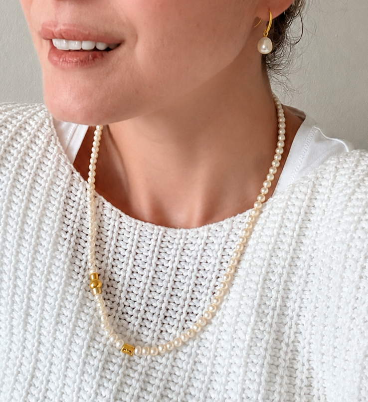 Essentials Hippie bracelet / necklace Freshwater Pearls matt gold plated