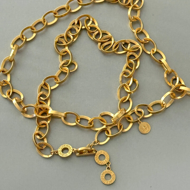 Essentials Book necklace in gold plated - 95 CM