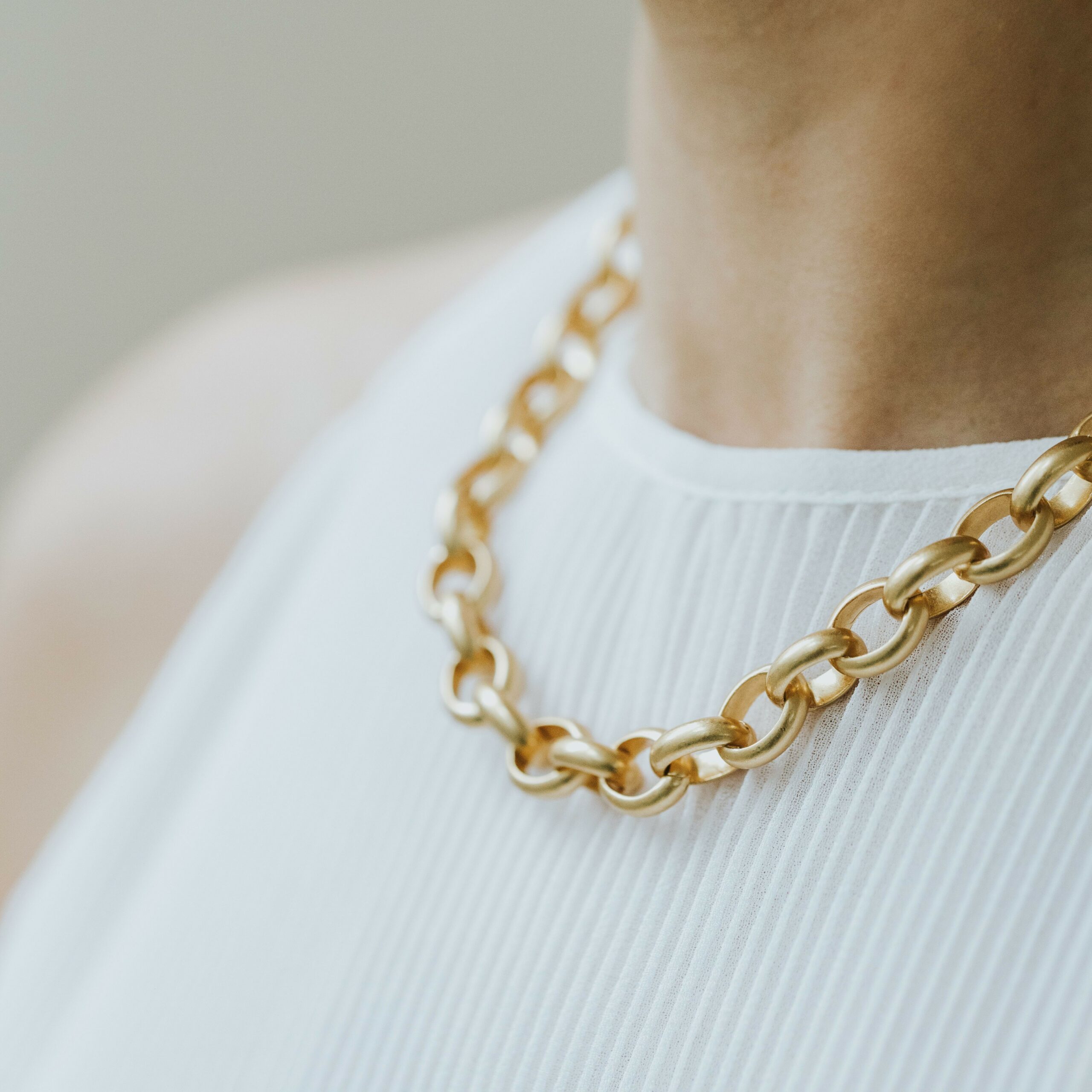 Essentials Everyday necklace matt gold plated - 46 CM
